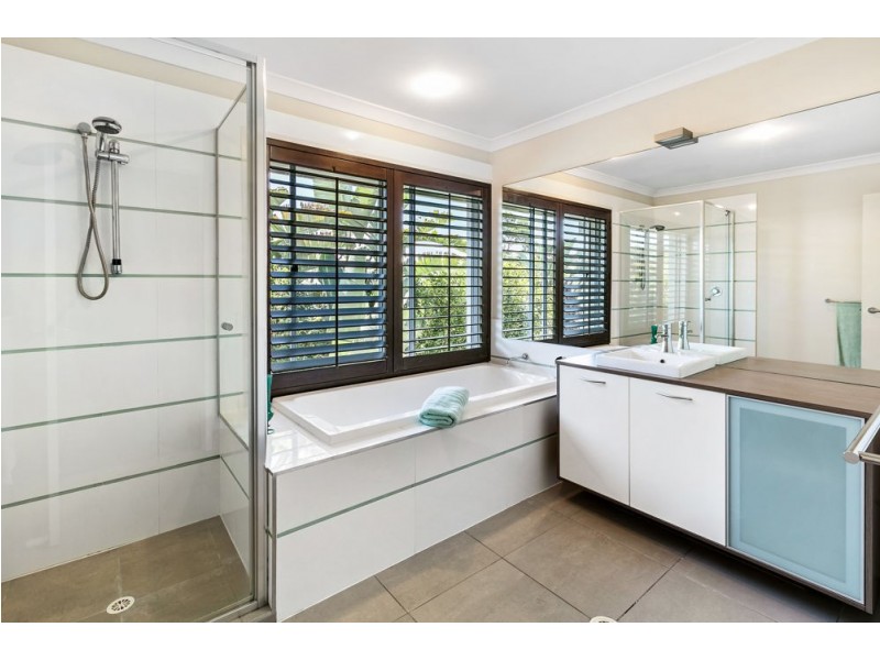 5 Inverness Place, Peregian Springs QLD 4573