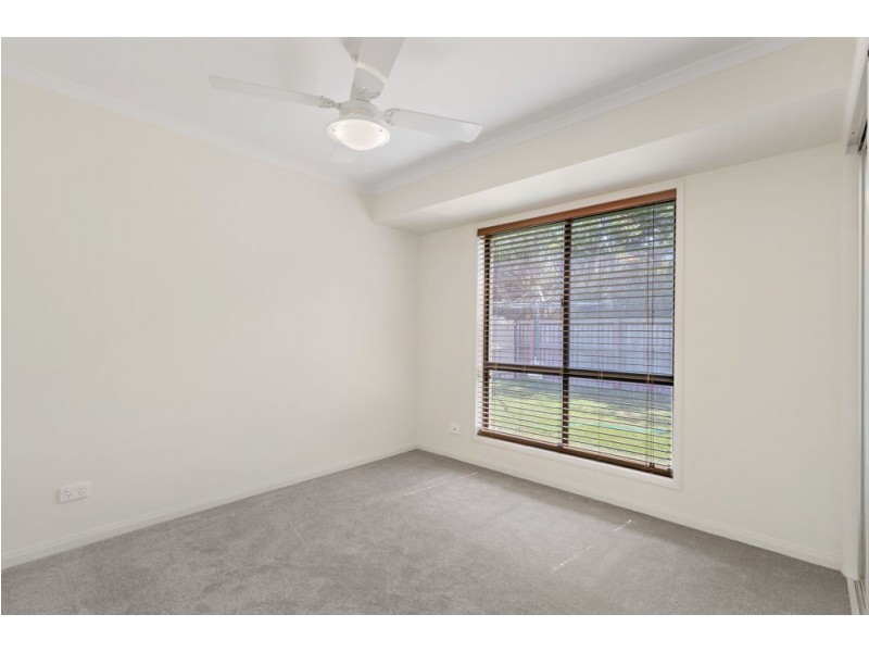 20 Maldives Place, Kawana Island QLD 4575