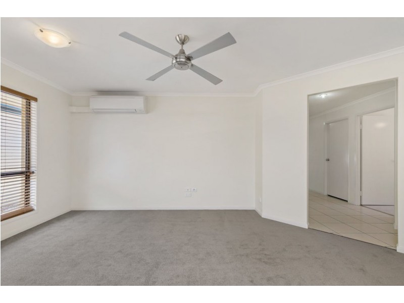 20 Maldives Place, Kawana Island QLD 4575