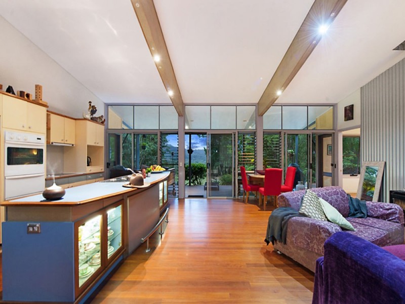 20 Glenfern Road, West Woombye QLD 4559