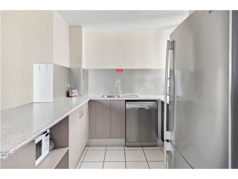 16/2 Maroubra Street, Maroochydore QLD 4558