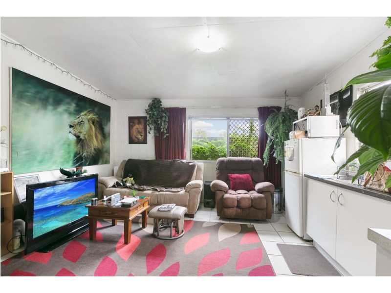 223 Bradman Avenue, Maroochydore QLD 4558