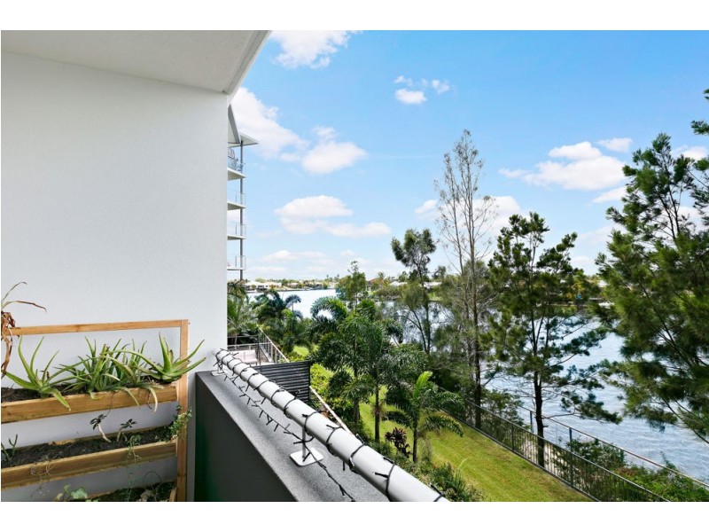 77/101 Birtinya Boulevard, Birtinya QLD 4575