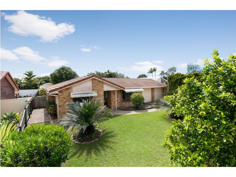 4 Kew Place, Minyama QLD 4575