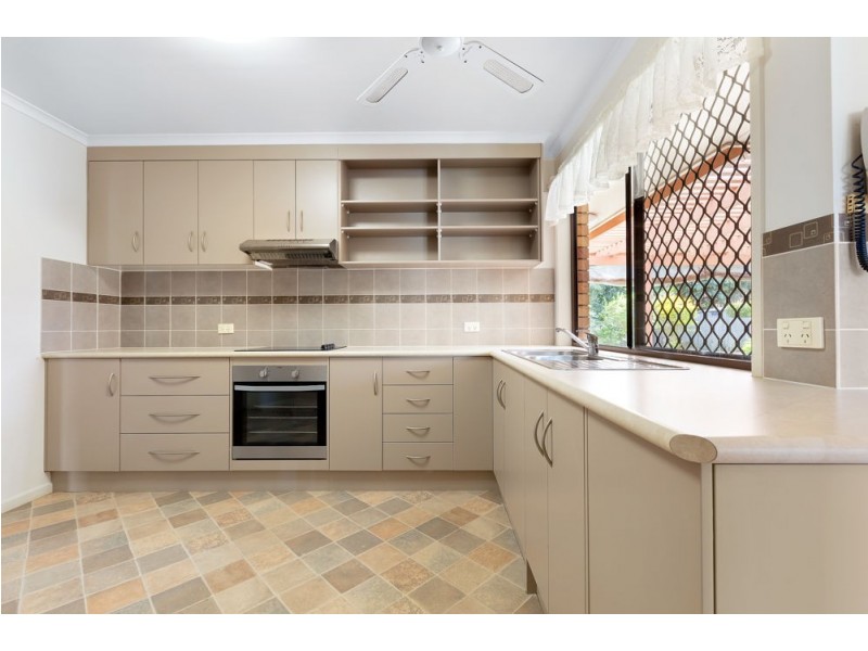 4 Kew Place, Minyama QLD 4575