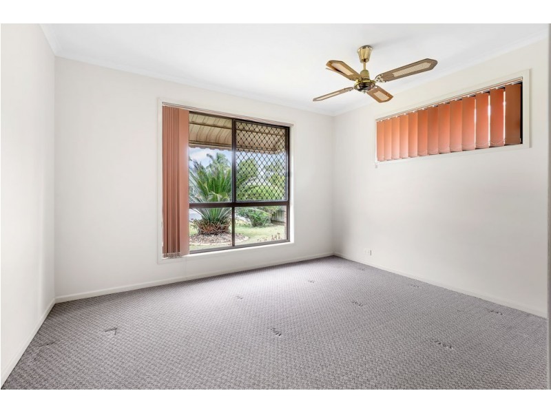 4 Kew Place, Minyama QLD 4575