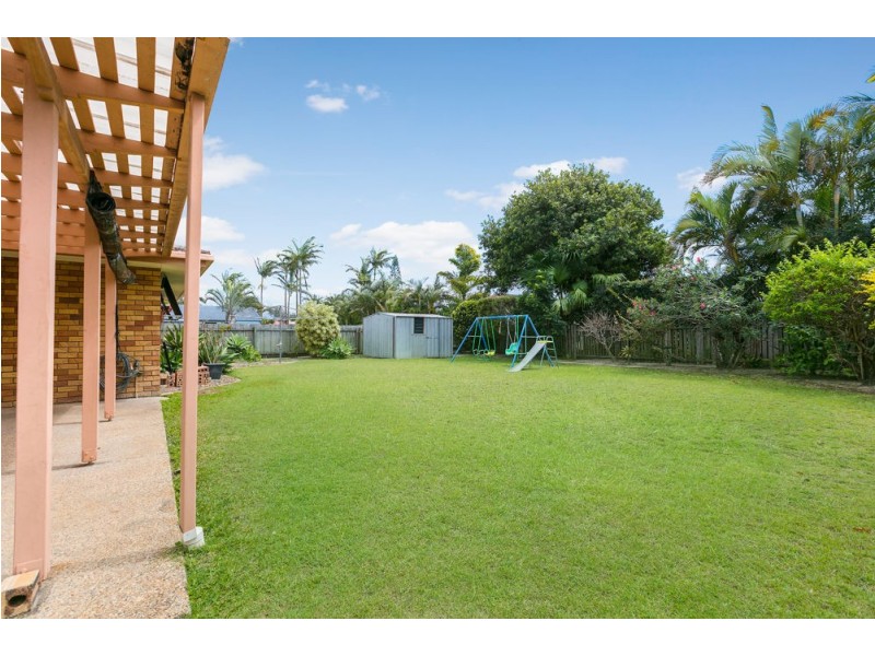 4 Kew Place, Minyama QLD 4575