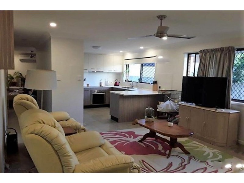 1/9 Justin Court, Moffat Beach QLD 4551