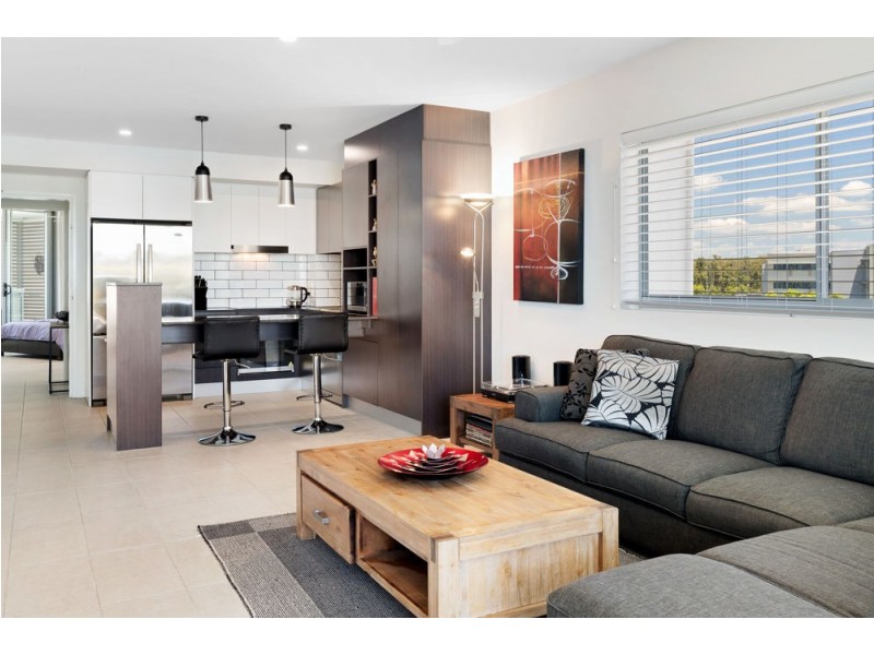 21/15 Shine Court, Birtinya QLD 4575