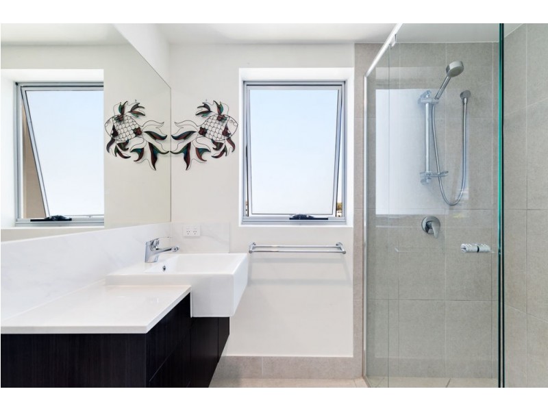 21/15 Shine Court, Birtinya QLD 4575