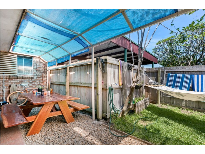 2/10 Goonawarra Drive, Mooloolaba QLD 4557