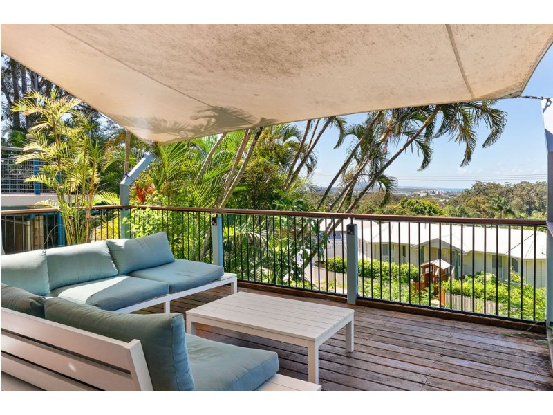 35 Yakola Parade, Alexandra Headland QLD 4572
