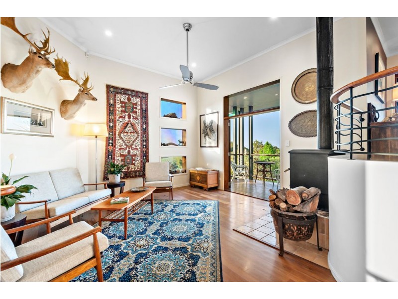 160 Thompson Road, Dulong QLD 4560