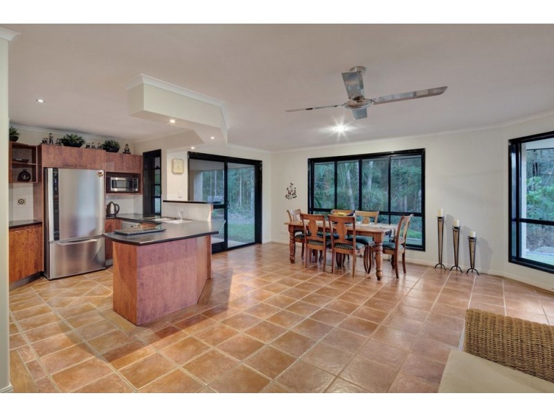 22 Sundown Close, Tanawha QLD 4556