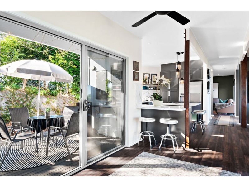 182 Thompson Road, Dulong QLD 4560