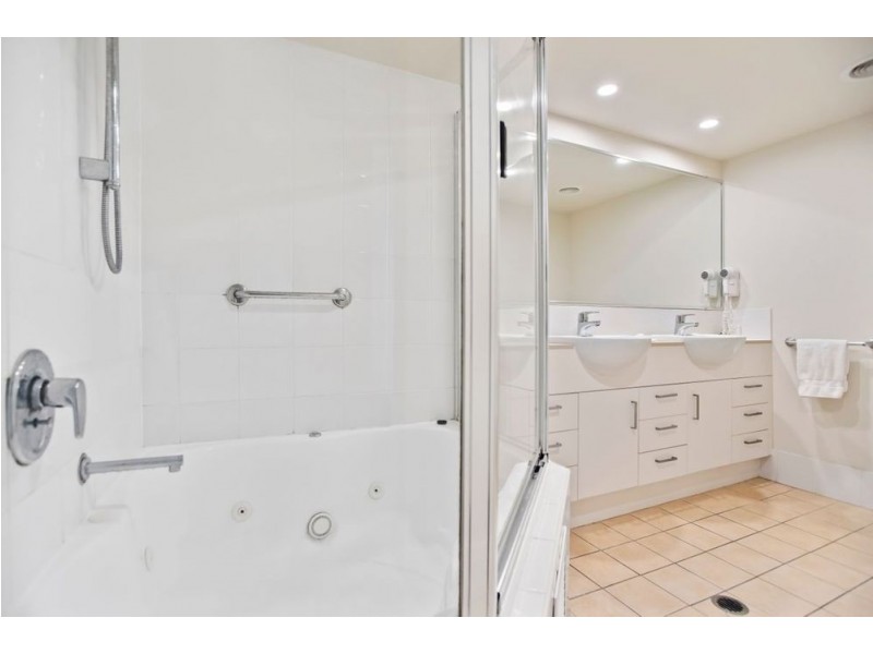 8/10 Edward Street, Alexandra Headland QLD 4572