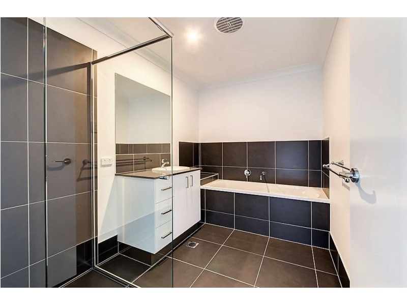 4 Fraser Avenue, Maroochydore QLD 4558