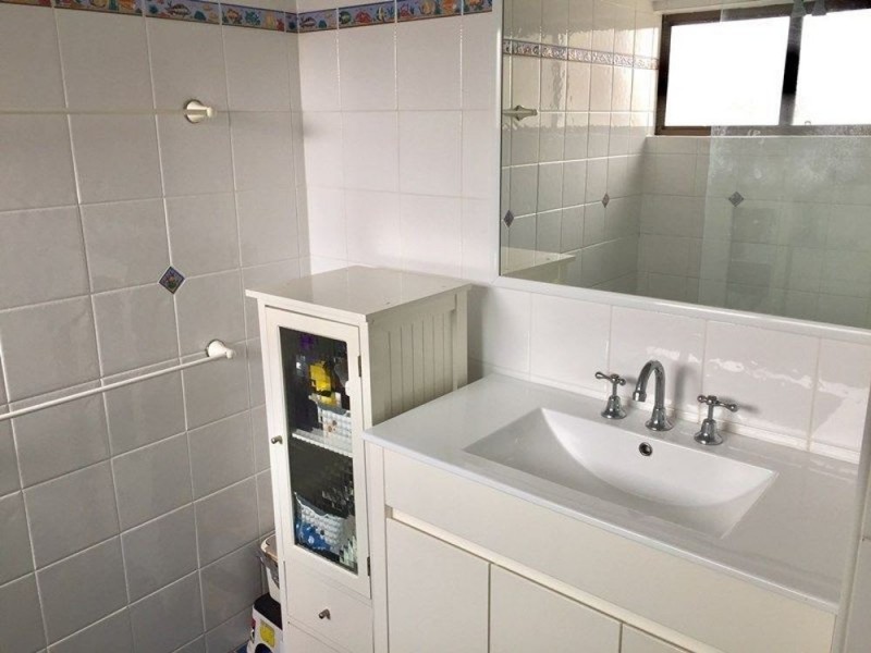 11/112 Alexandra Parade “Surf Chalet”, Alexandra Headland QLD 4572