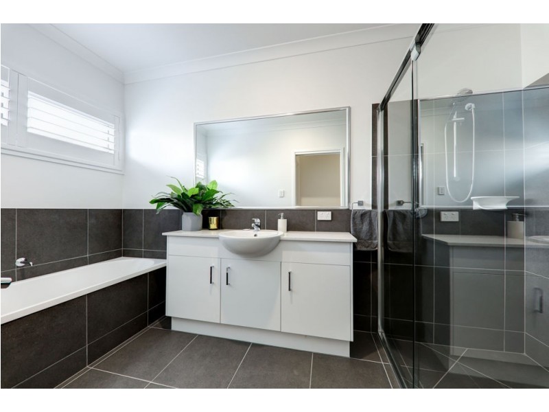 3 Causeway Court, Mountain Creek QLD 4557