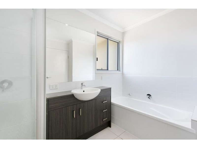 31/1 Hibbertia Street, Mountain Creek QLD 4557