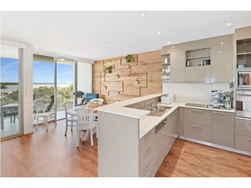 303/27-29 Cotton Tree Parade, Maroochydore QLD 4558