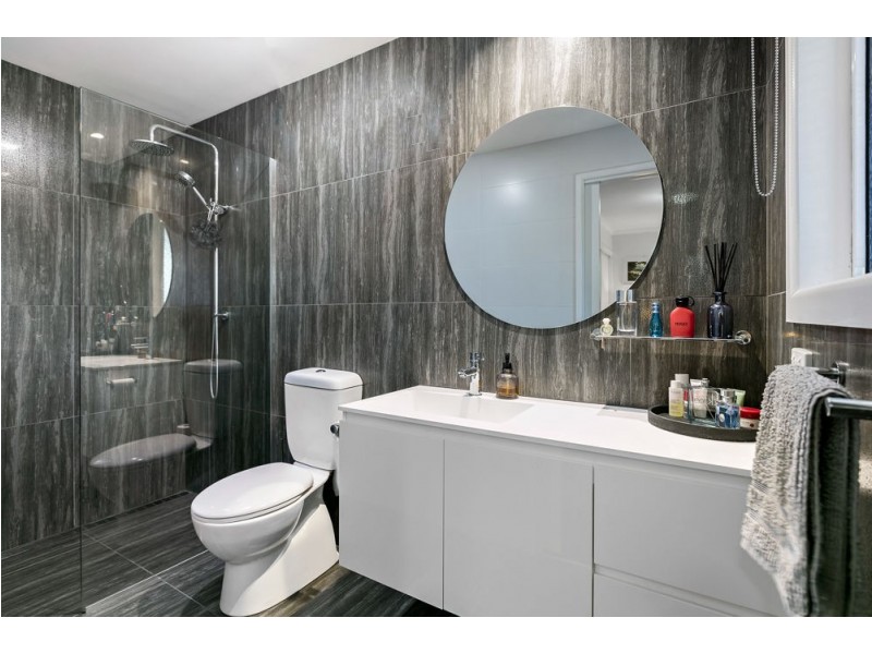 1/52 Naroon Crescent, Wurtulla QLD 4575
