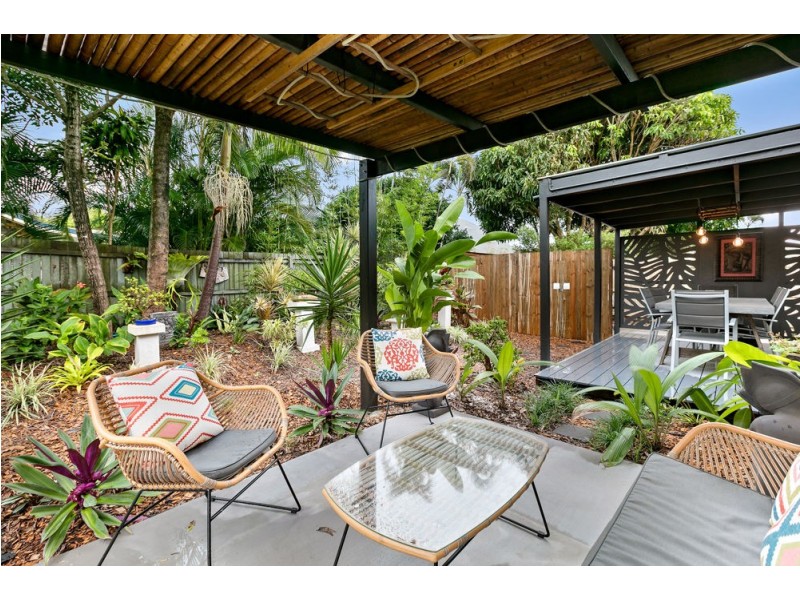 2/22 Tanah Street East, Mount Coolum QLD 4573