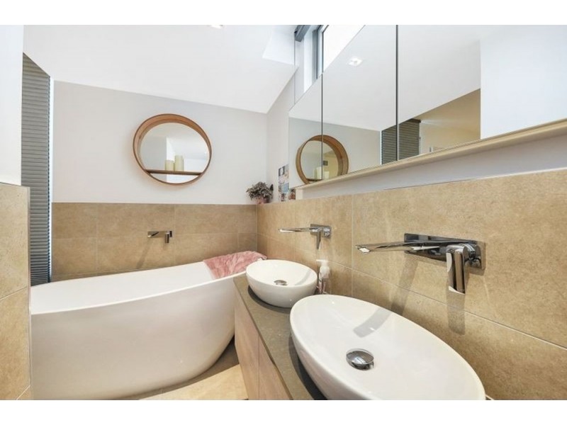10/18 Edward Street, Alexandra Headland QLD 4572