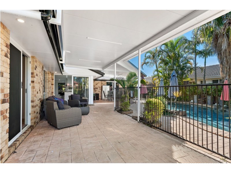 11 Sweetbrush Place, Mountain Creek QLD 4557