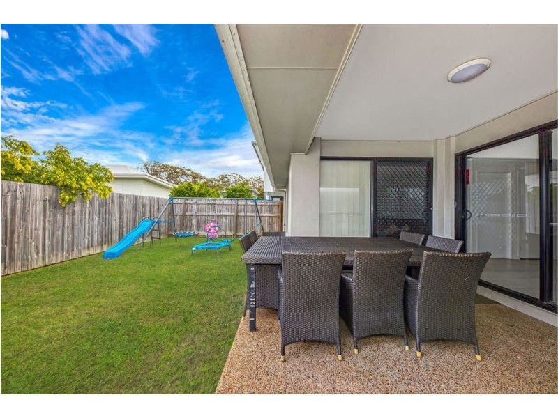 24 Hideaway Street, Birtinya QLD 4575