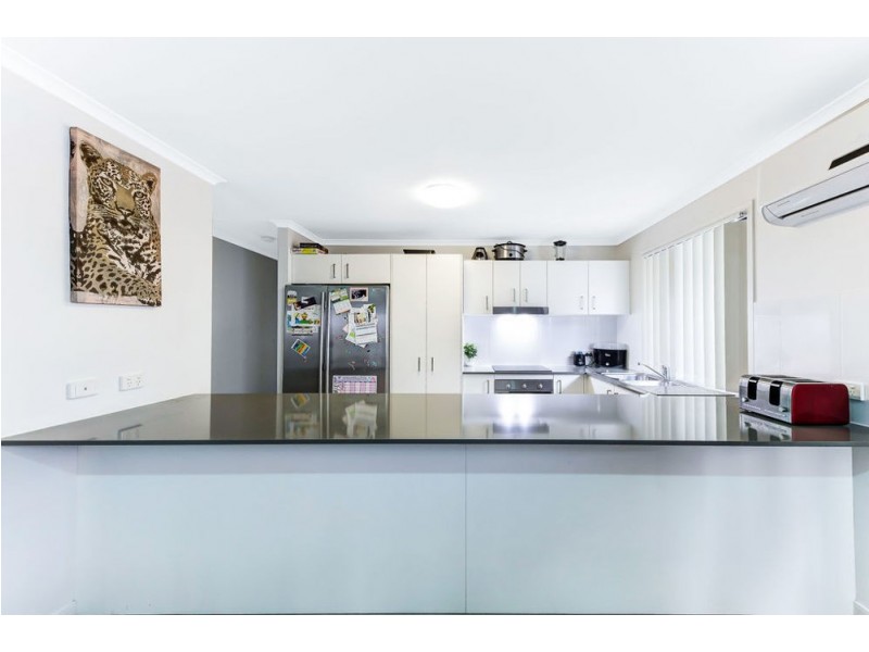24 Hideaway Street, Birtinya QLD 4575