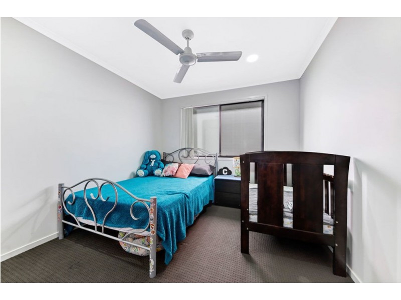 24 Hideaway Street, Birtinya QLD 4575