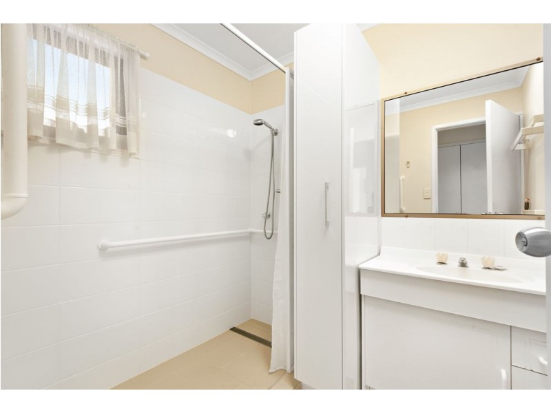 42/10 Melody Court, Warana QLD 4575