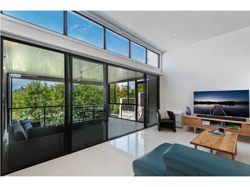 8 Pavilion Drive, Peregian Springs QLD 4573
