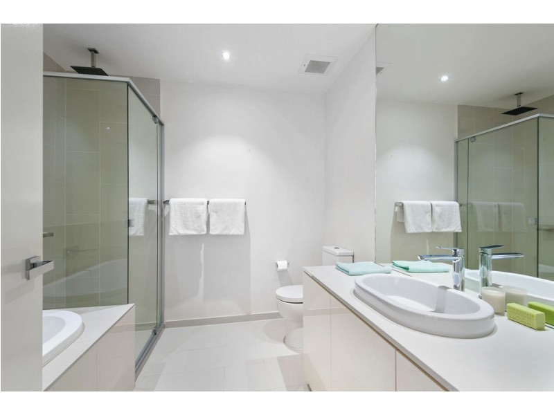 8 Pavilion Drive, Peregian Springs QLD 4573