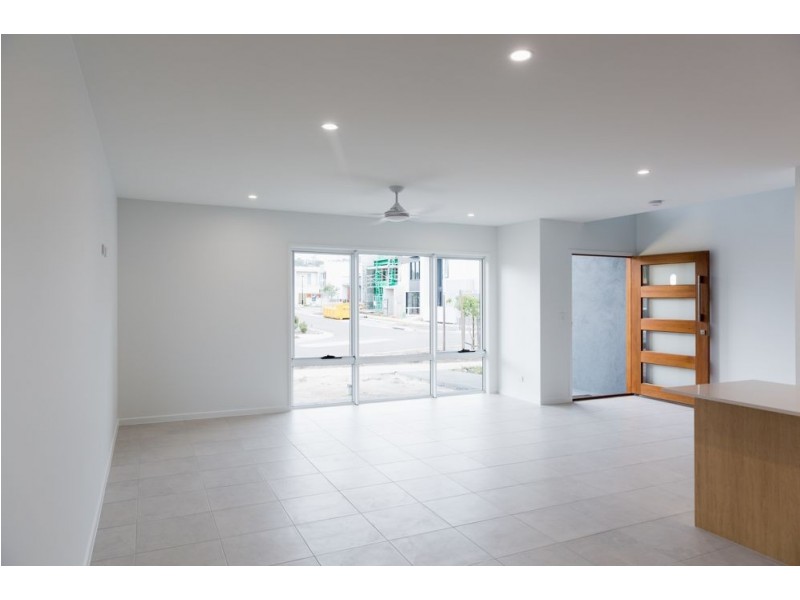 7 Bedarra Circuit, Maroochydore QLD 4558