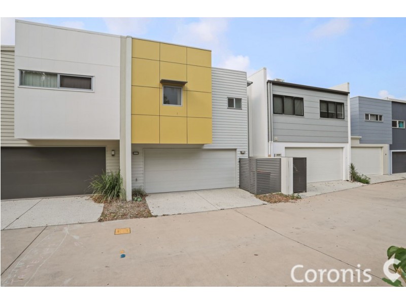 33 Tinnanbar Terrace, Maroochydore QLD 4558