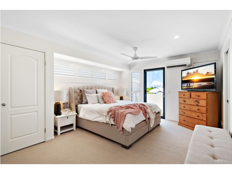 10 Zante Lane, Kawana Island QLD 4575