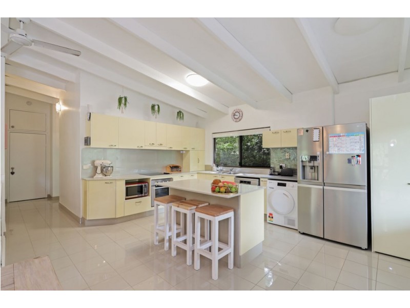 165 Blackall Range Road, West Woombye QLD 4559