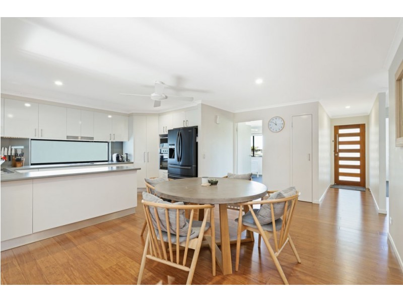 13 Moss Day Place North, Burnside QLD 4560