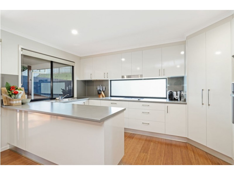 13 Moss Day Place North, Burnside QLD 4560