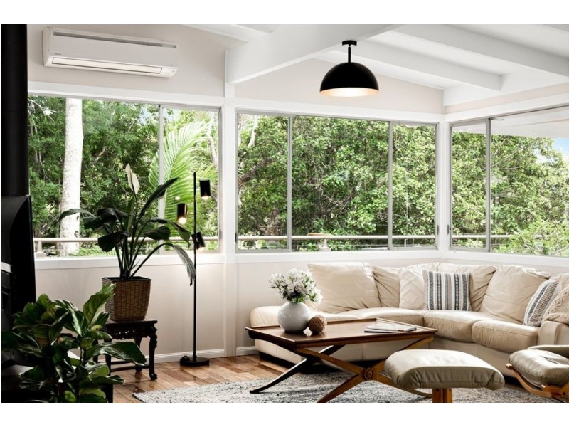 18 Hardings Road, Hunchy QLD 4555