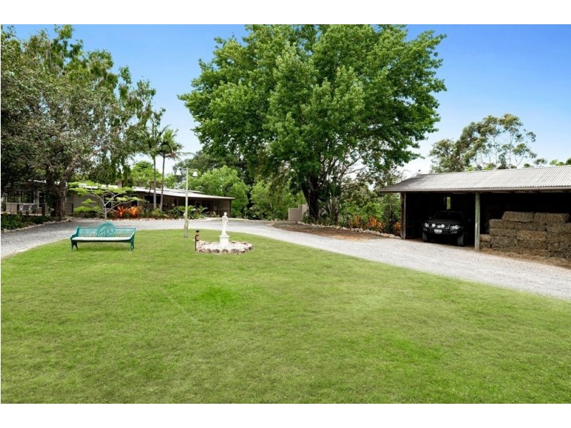 18 Hardings Road, Hunchy QLD 4555