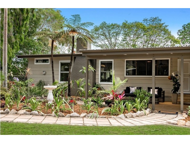 18 Hardings Road, Hunchy QLD 4555