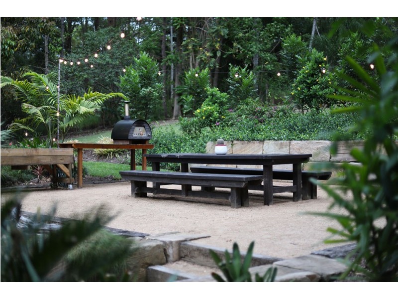 219 Neill Road, Mooloolah Valley QLD 4553