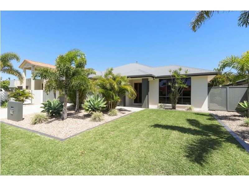 14 Saint Pauls Avenue, Pelican Waters QLD 4551