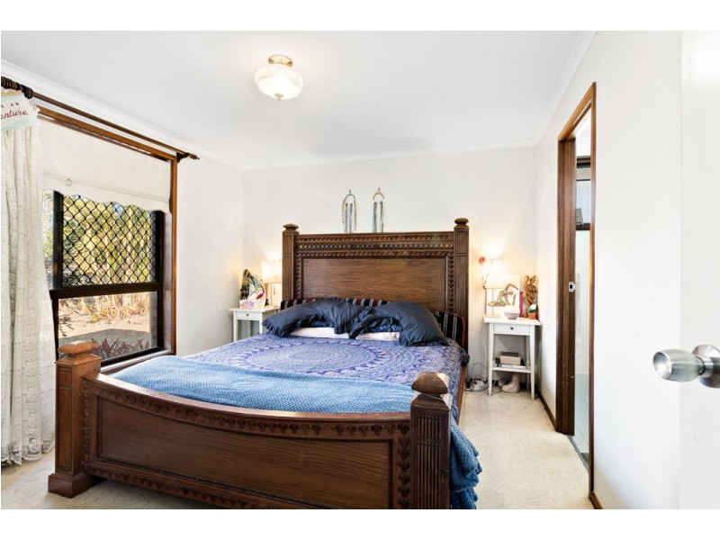 4 Chelsea Crescent, Minyama QLD 4575
