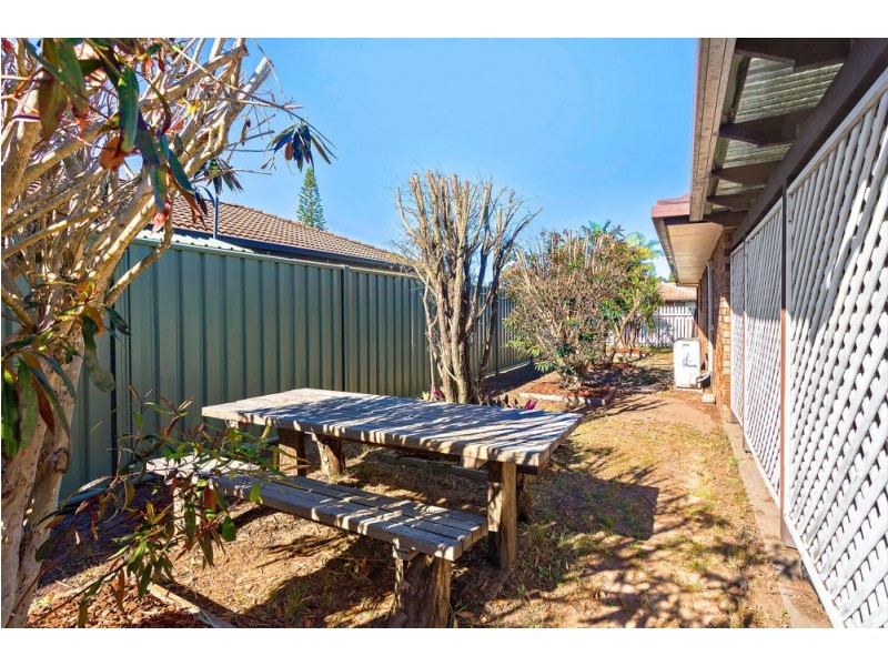 4 Chelsea Crescent, Minyama QLD 4575