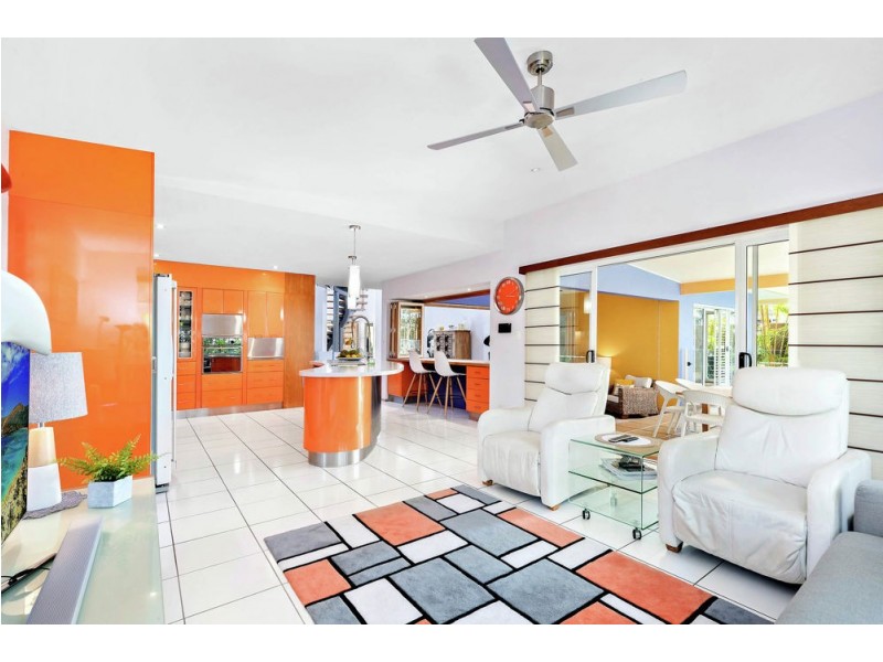 126 Sunbird Chase, Parrearra QLD 4575