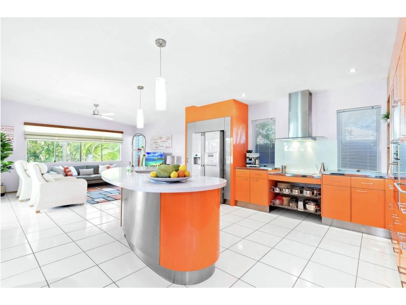 126 Sunbird Chase, Parrearra QLD 4575